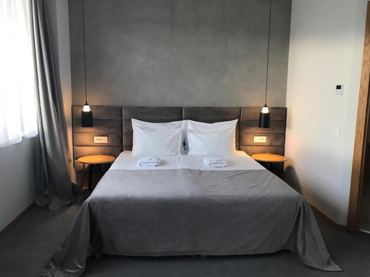 Korpa Deli Rooms Novi Sad Eksteriør billede