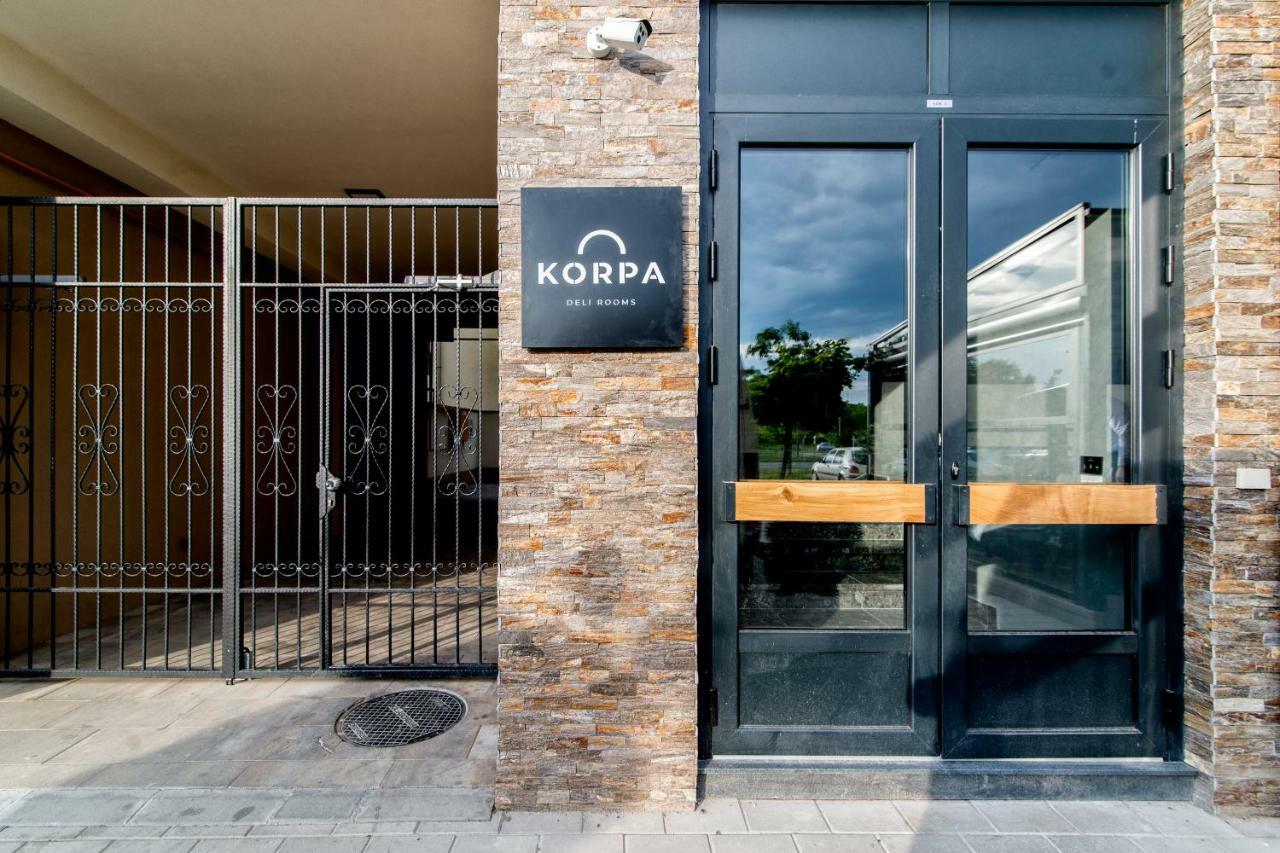 Korpa Deli Rooms Novi Sad Eksteriør billede